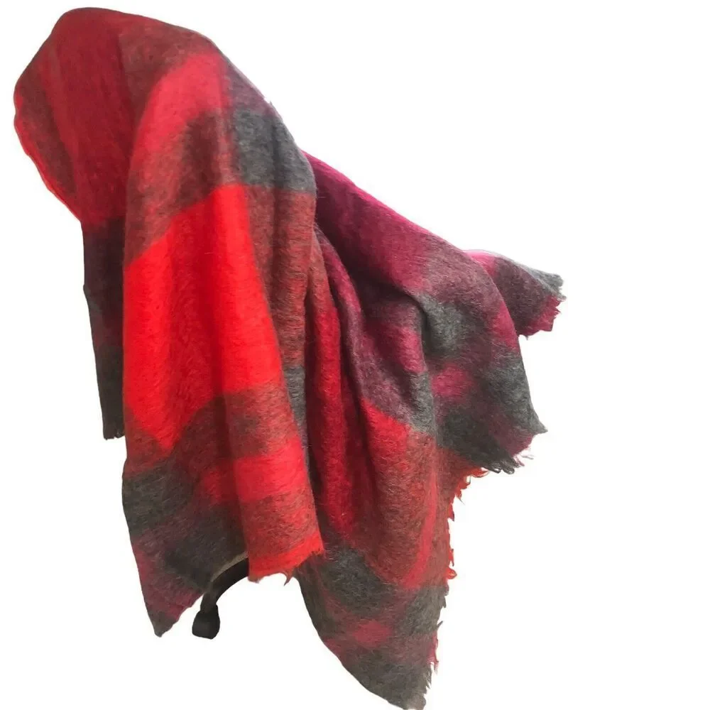 New‎ Royal Scot Plaid Blanket Red Gray Fringe Mohair Wool Afgan 57x70 Vintage